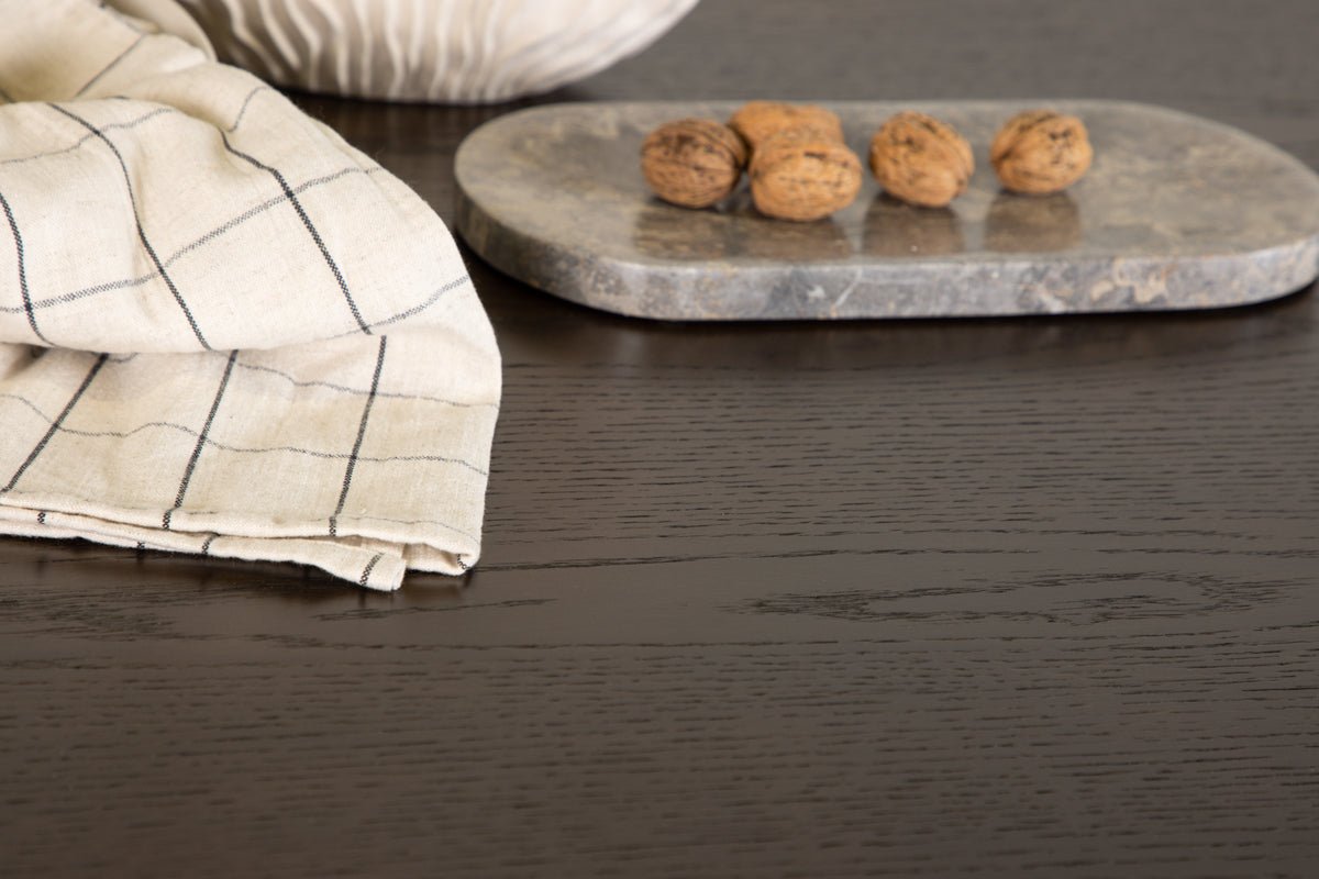 Esstisch Mareva - elegant, modern und mit natürlichem Charme