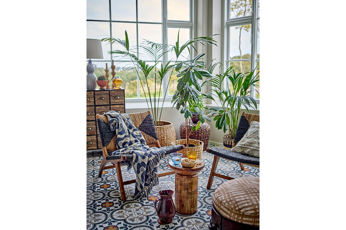 Beistelltisch Nola – naturinspiriert aus Mangoholz