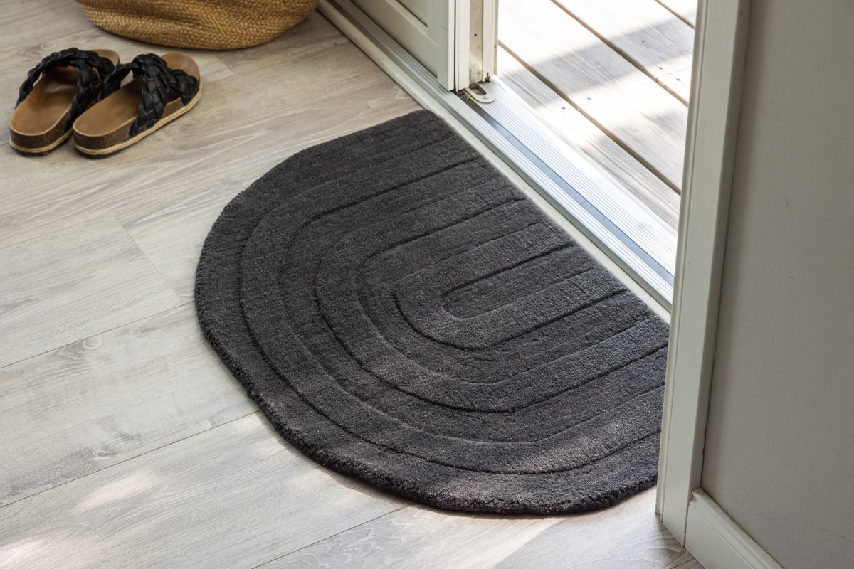 Fußmatte Nala - in Schwarz aus Wolle