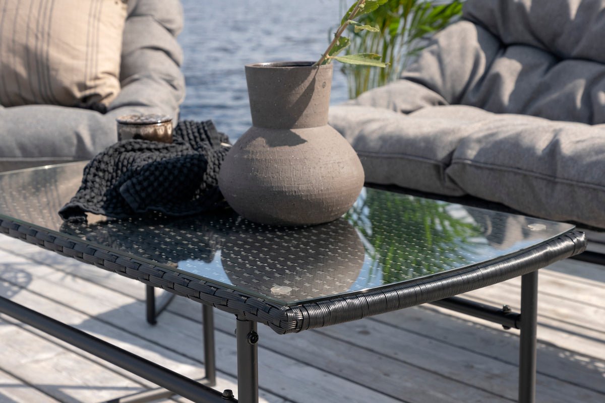 Garten Loungeset Marvella – 4-teiliges Outdoor-Sofa-Set in Schwarz mit Polstern