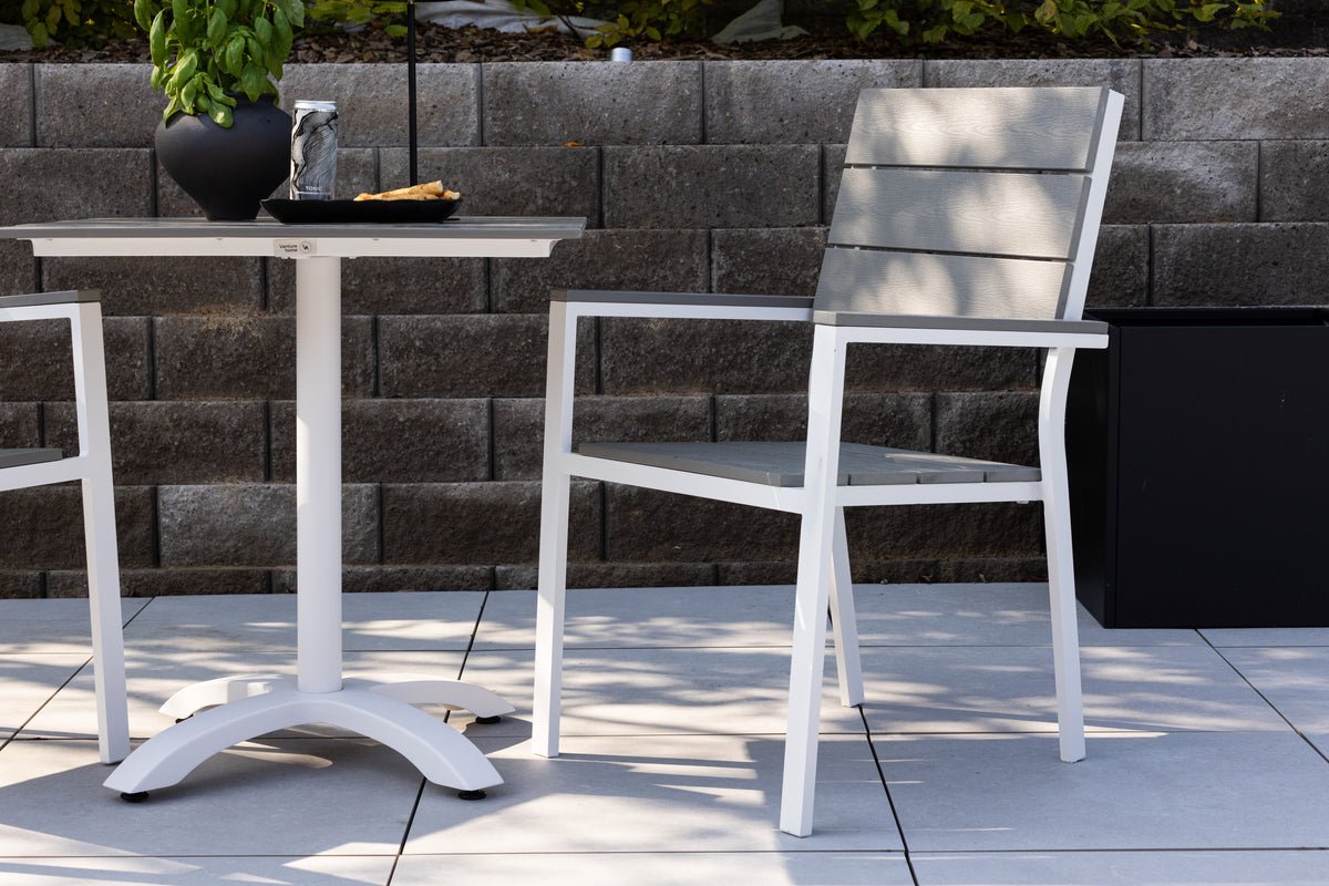 2er Set - Gartenstuhl Vita in Weiß/Grau aus Aluminium und Aintwood-Sitzfläche