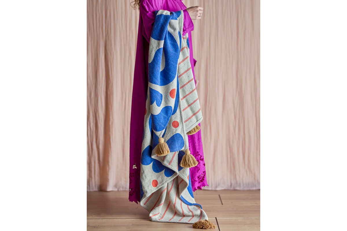 Überwurfdecke Kiral - Blau, aus recycelter Baumwolle