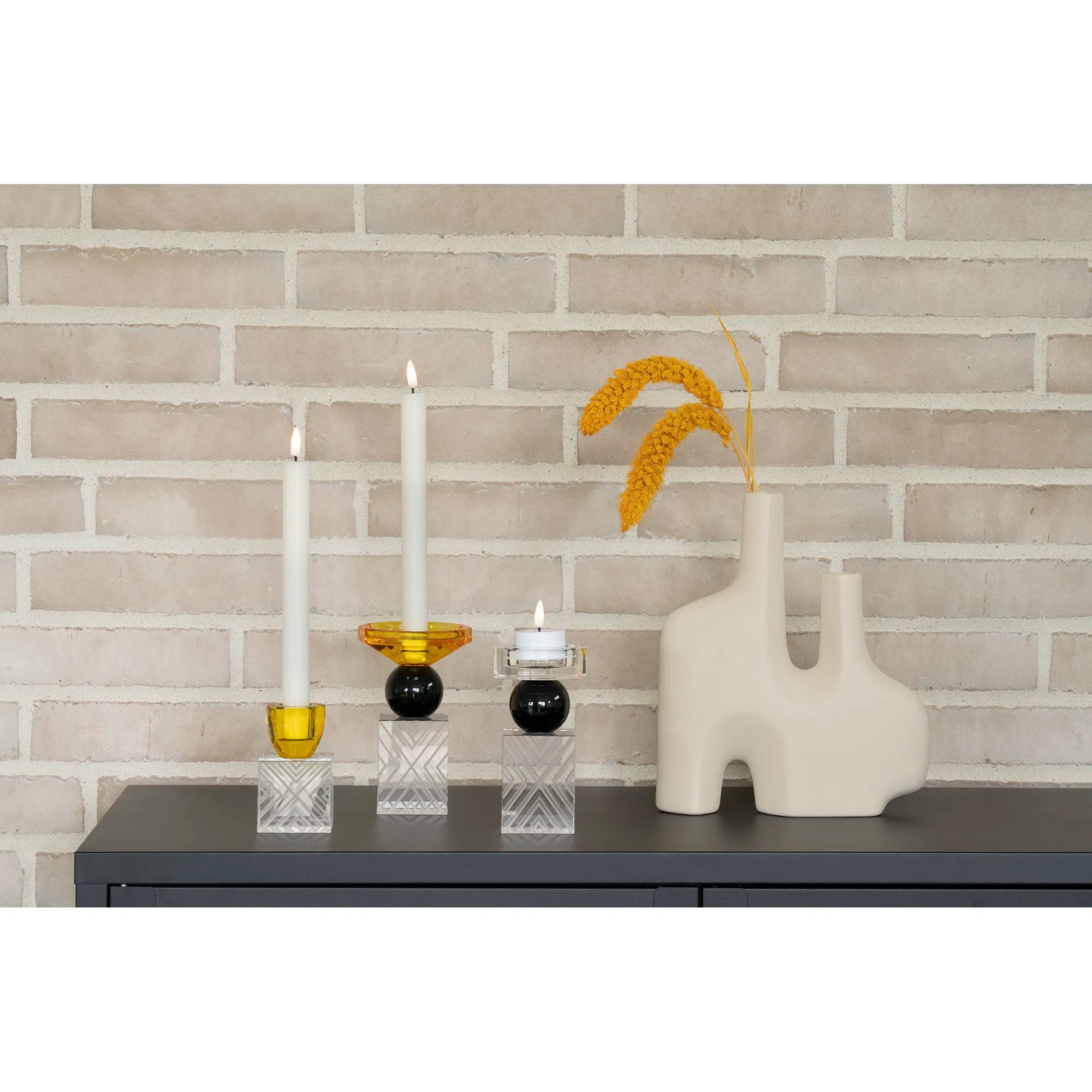 Vase „Sorelia“ – Sandfarbenes Keramik-Design