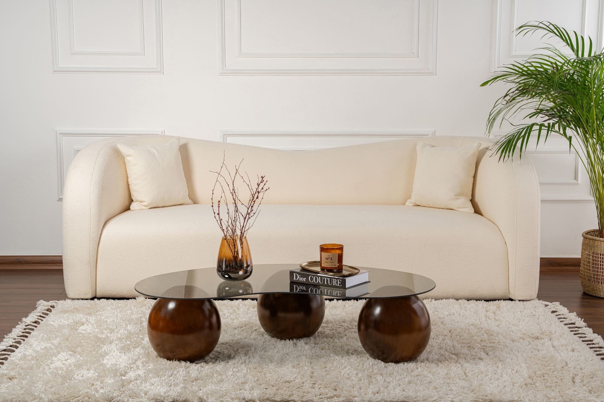 Couchtisch Belaro - mit geschwungener Glasplatte