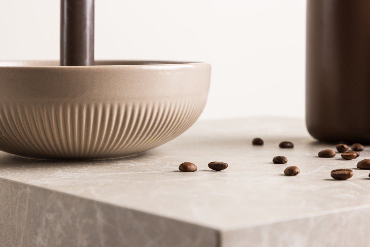 Kerzenhalter Milica - Ø18 cm aus Steinzeug in Beige