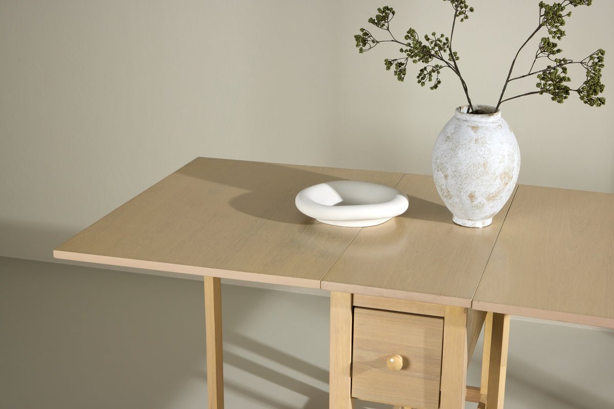 Esstisch Martha - rechteckiger ausziehbarer Esstisch getüncht