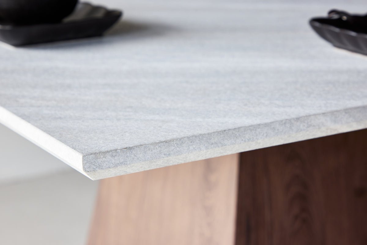 Esstisch Lior 120×120 cm in Hellgrau mit MDF-Gestell