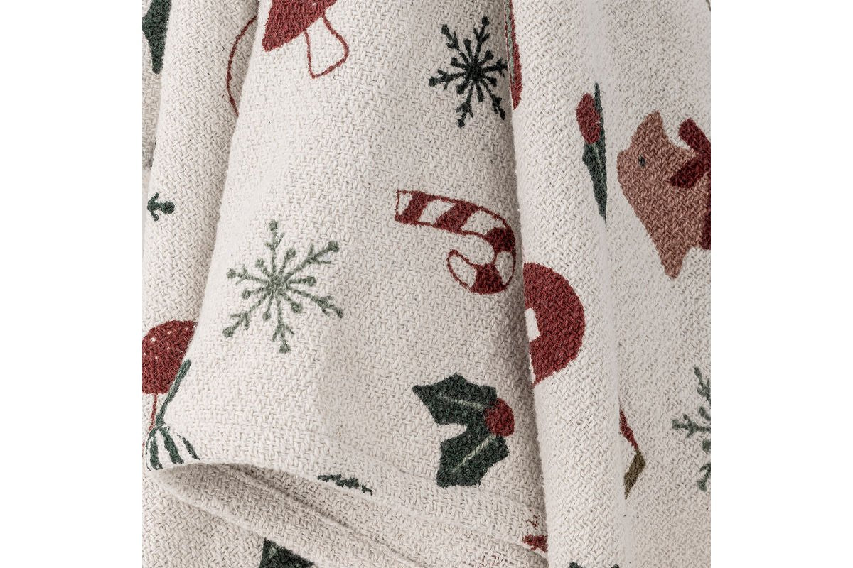 Überwurfdecke Aila - Natur/Grün, aus recycelter Baumwolle, mit Weihnachtsmotiven