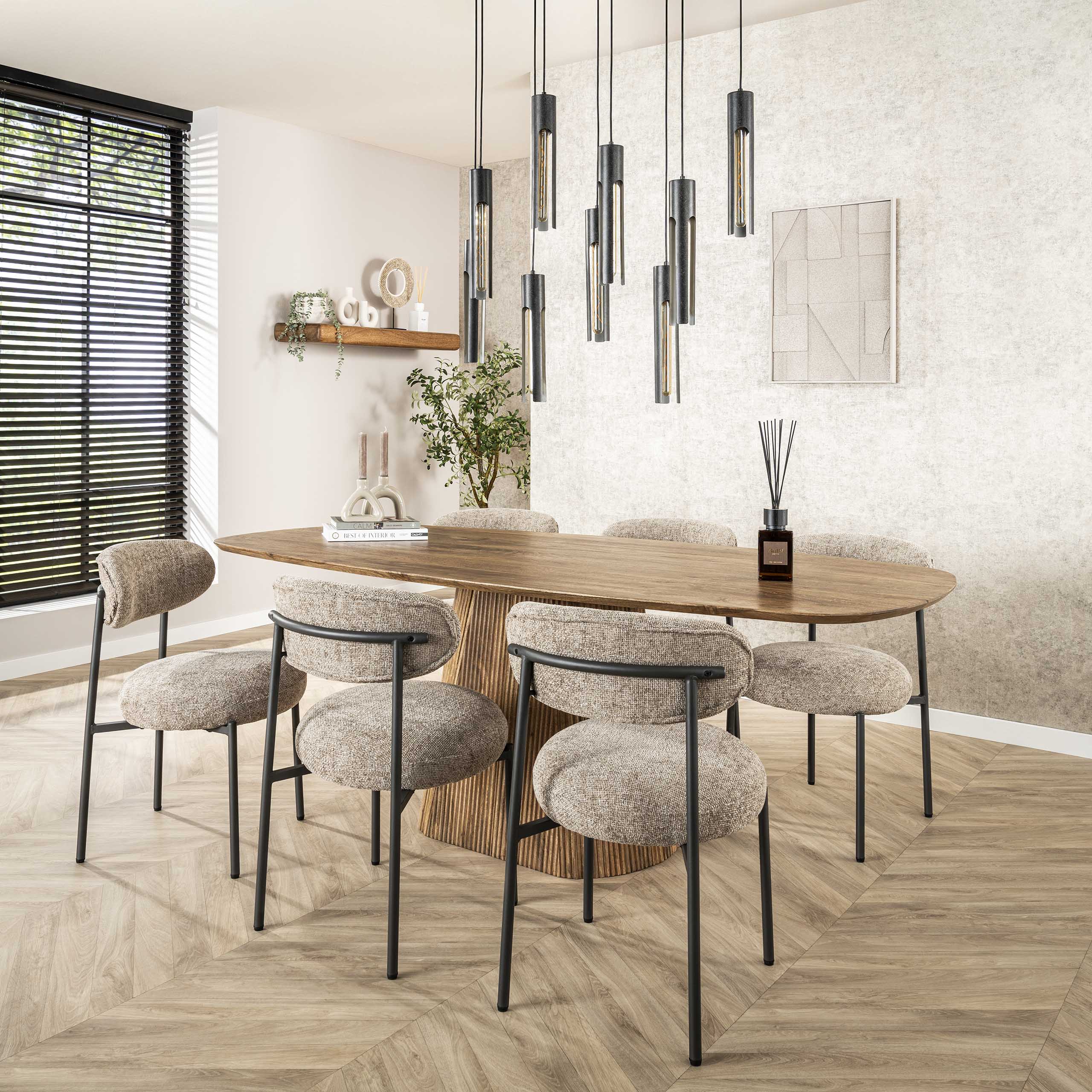 Pendelleuchte „Aveline“ – Mit 9 Leuchten in edlem, schwarzen Tube-Design