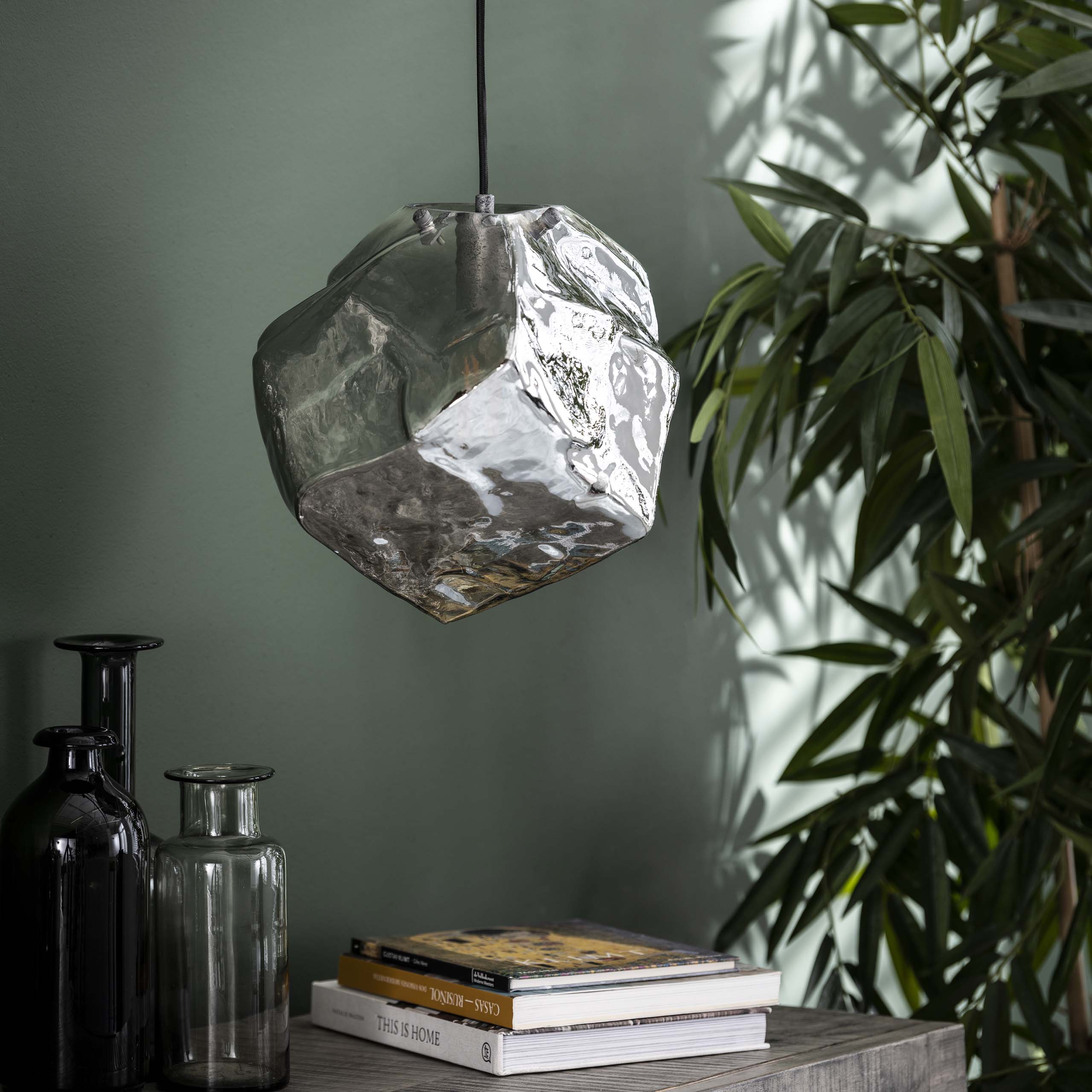 Pendelleuchte „Luminara“ – aus mundgeblasenem Chromglas mit Metall-Armatur