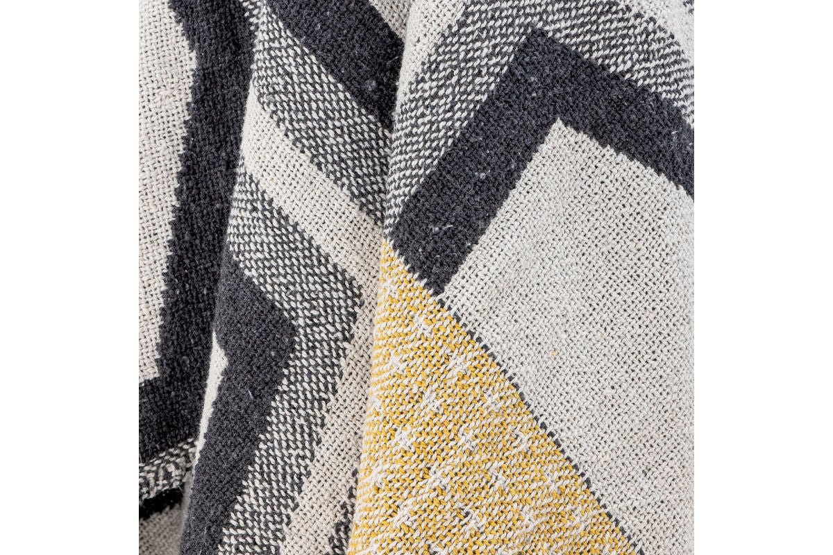 Überwurfdecke Kauri – Grau, aus recycelter Baumwolle