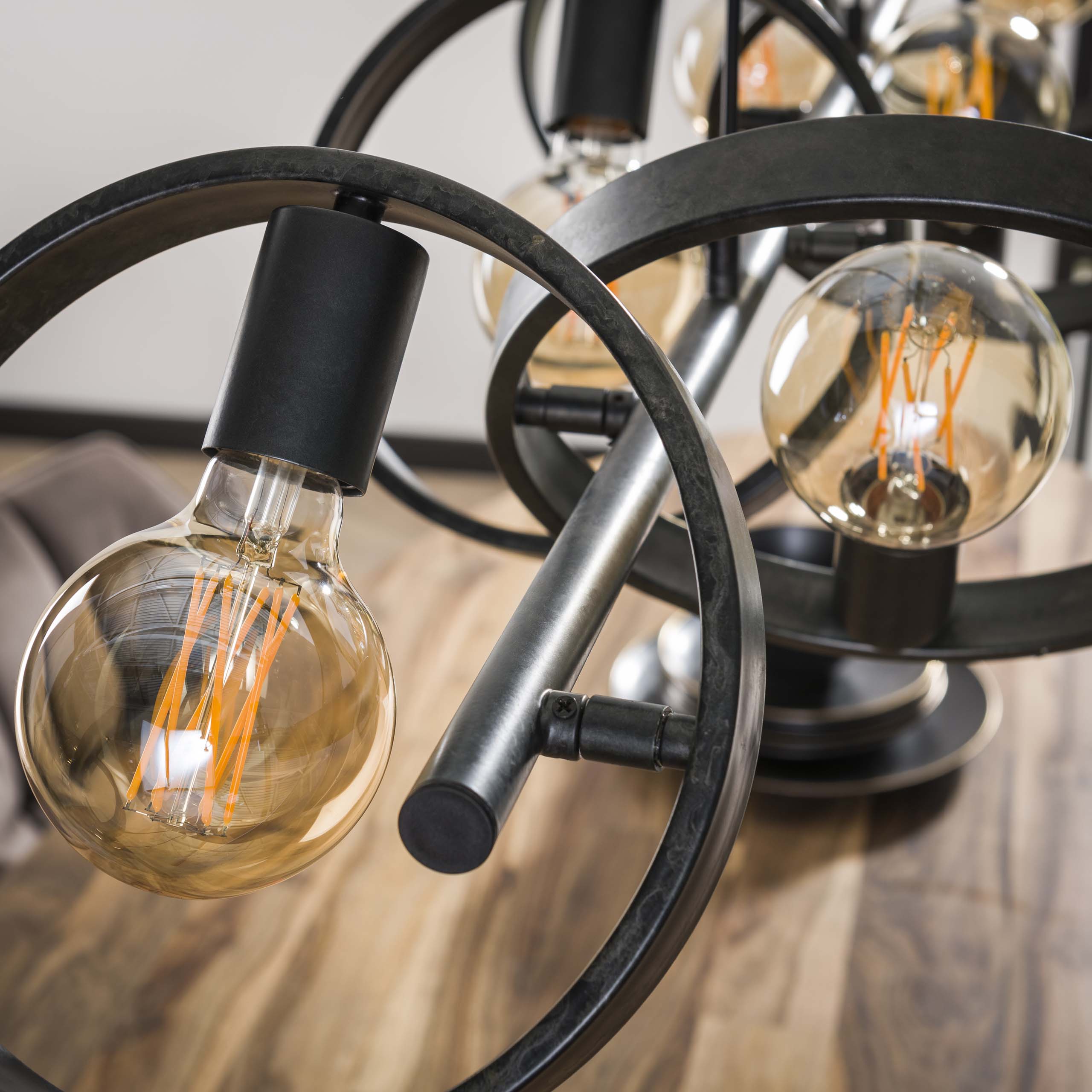 Pendelleuchte Arkon – Metallrahmen in Charcoal mit industrieller Ausstrahlung (6-flammig)