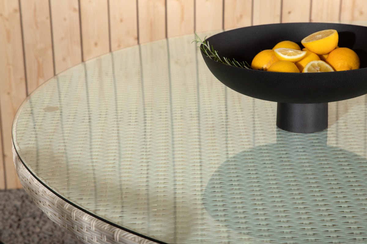 Gartentisch Eluno - das moderne Design schafft eine gemütliche Atmosphäre