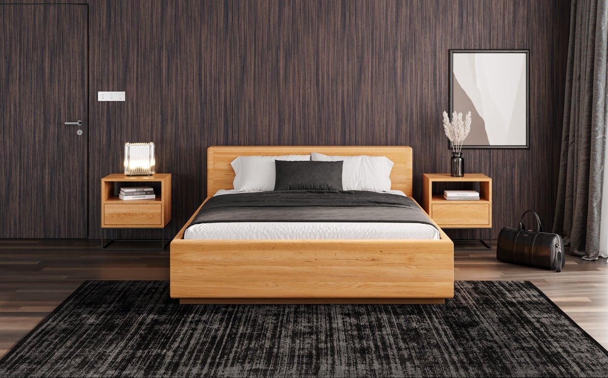 Designer Holzbett Calveno aus massiver Eiche mit Stauraum und geraden Headboard