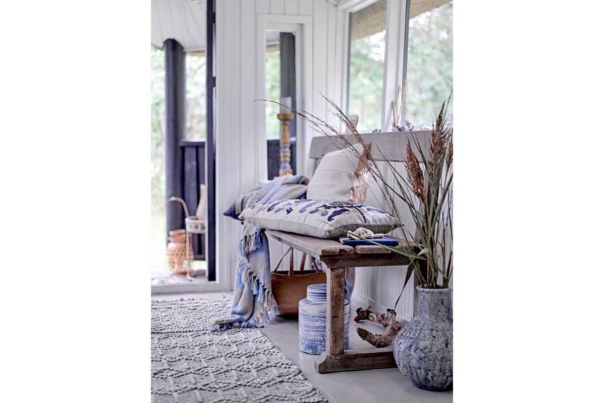 Überwurfdecke Ora – Blau, aus recycelter Baumwolle