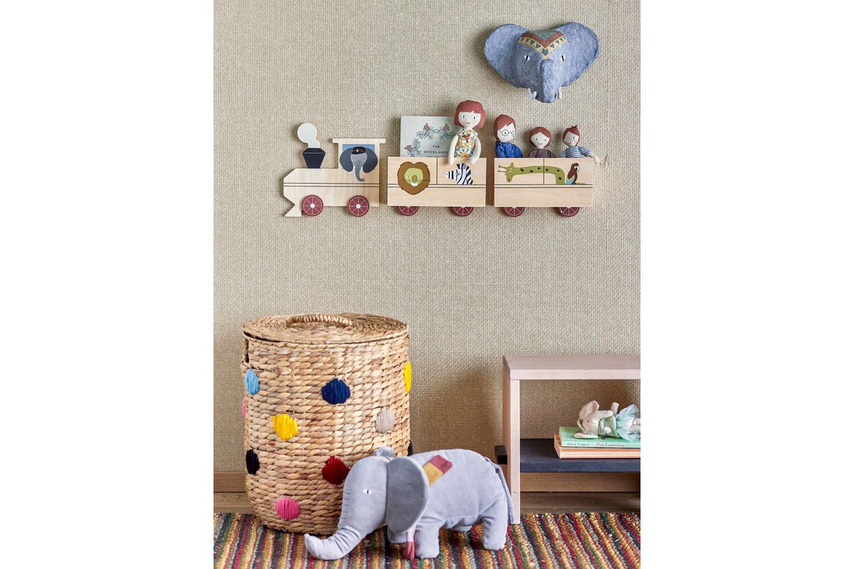 Kinderhocker Nina – Tritthilfe aus Buchenholz für Bad & Küche