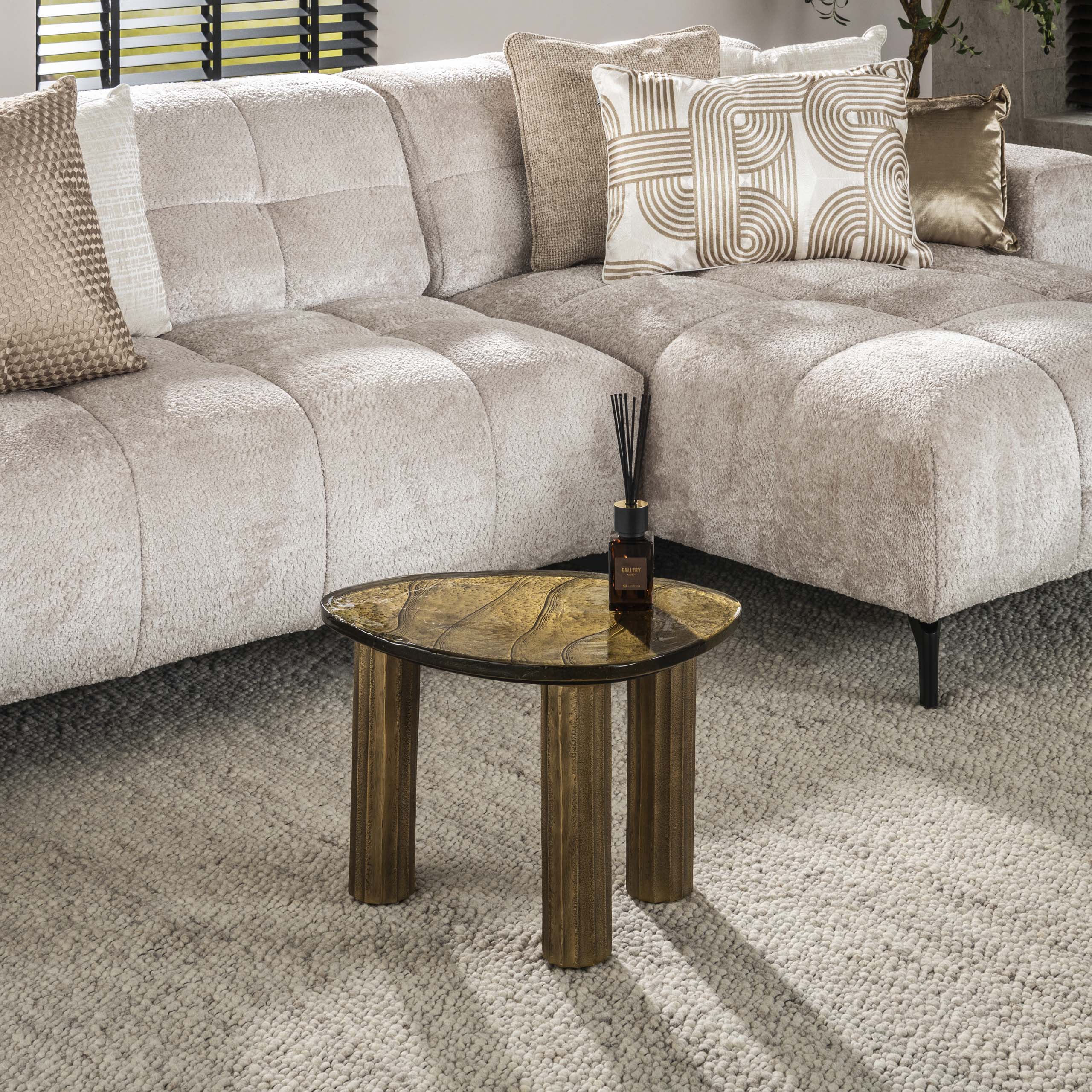 Couchtisch Elysium - Größe S in Antikkupfer oder Antikgold mit Gussglas