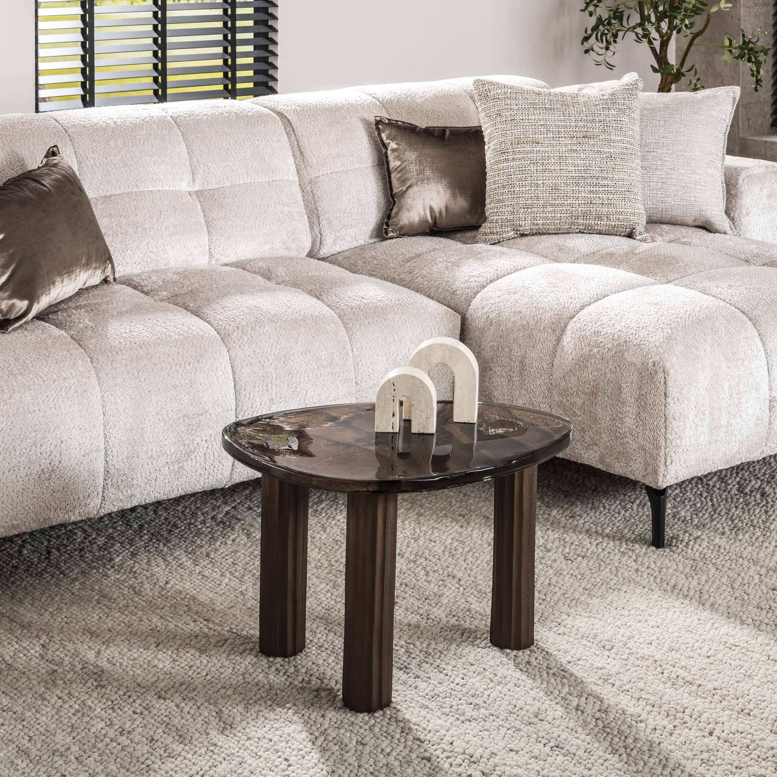 Couchtisch Elysium - Größe M in Antikkupfer oder Antikgold mit Gussglas