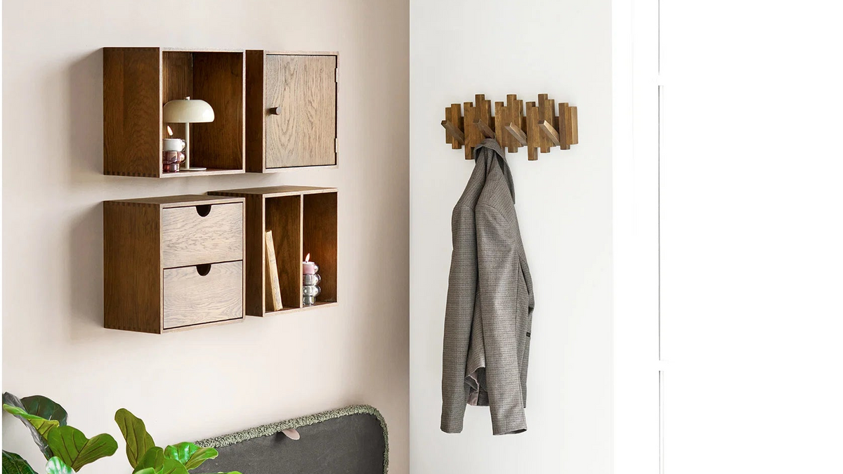 Garderobe Minimalistic - aus dunkelbraunem Eichenholz