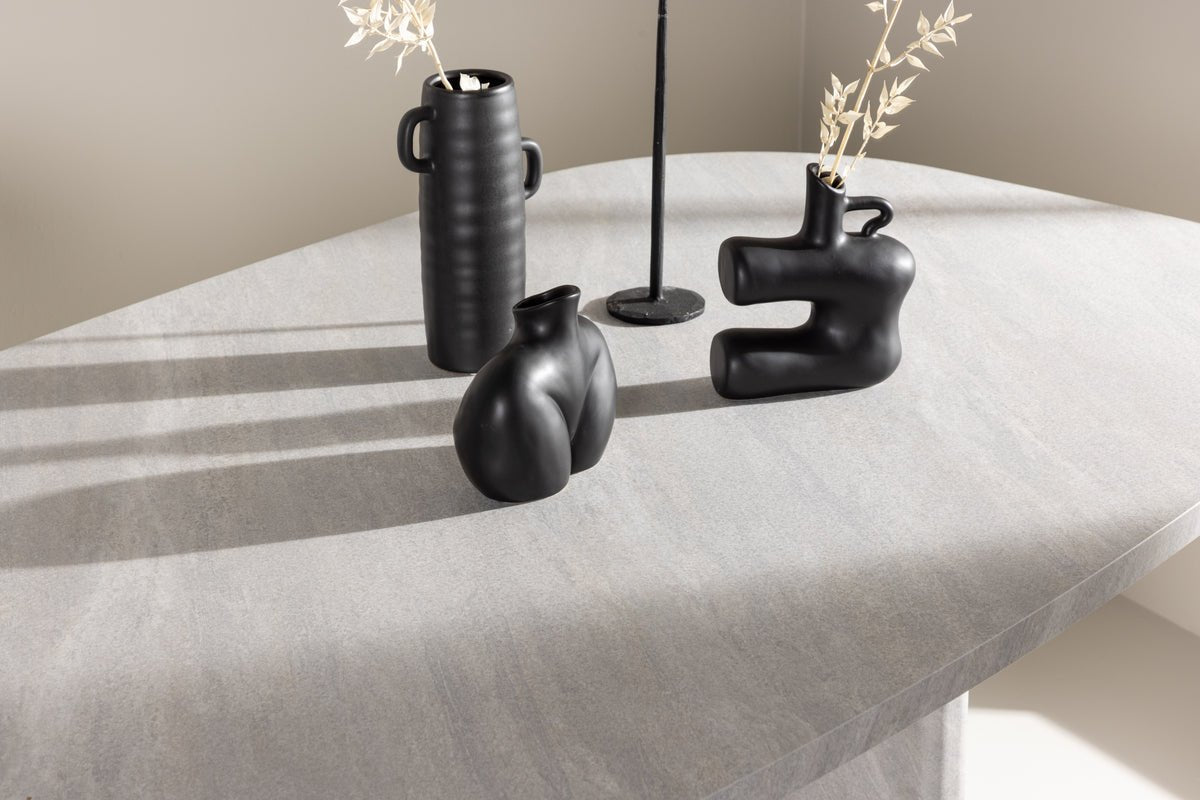 Esstisch  Oaky - ein eleganter Tisch in ovaler Form