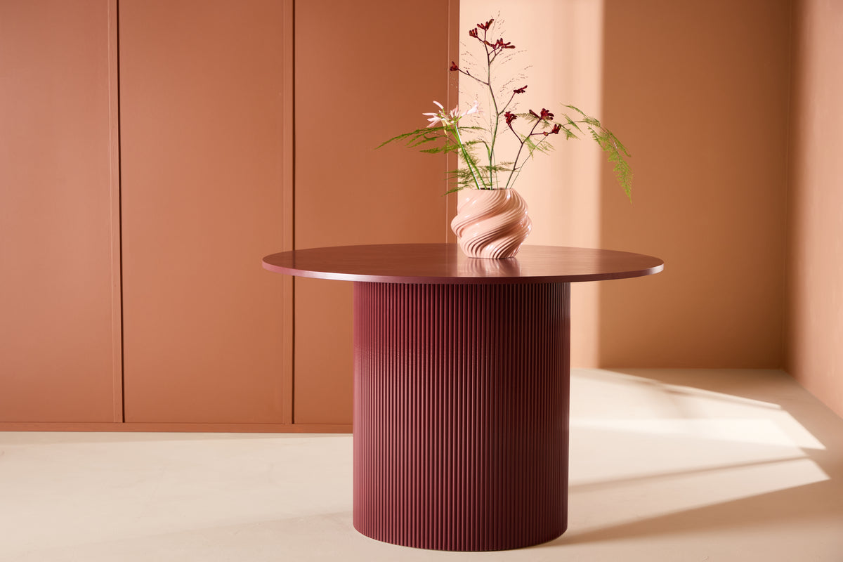 Esstisch Arden – Runder Esstisch in Burgunderrot (Ø 110 cm)