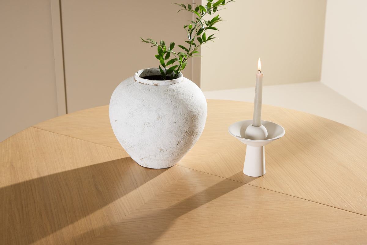 Esstisch Zephyr -  die perfekte Balance zwischen Funktionalität und Stil