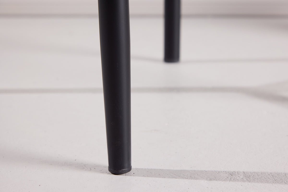 Stuhl Fliou II - In Schwarz mit einheitlich-farbener Sitzfläche