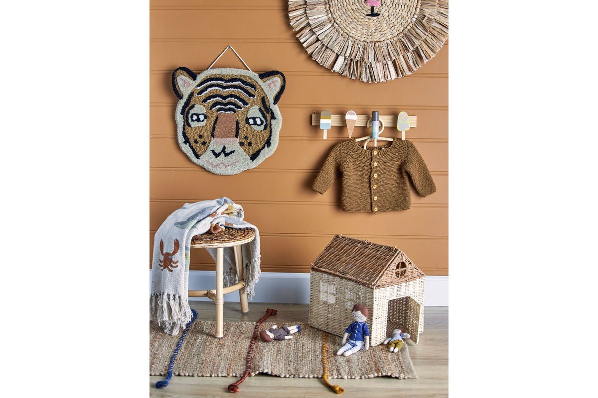 Kinder Garderobe Vika – in Holzoptik mit Eistüten-Motiv