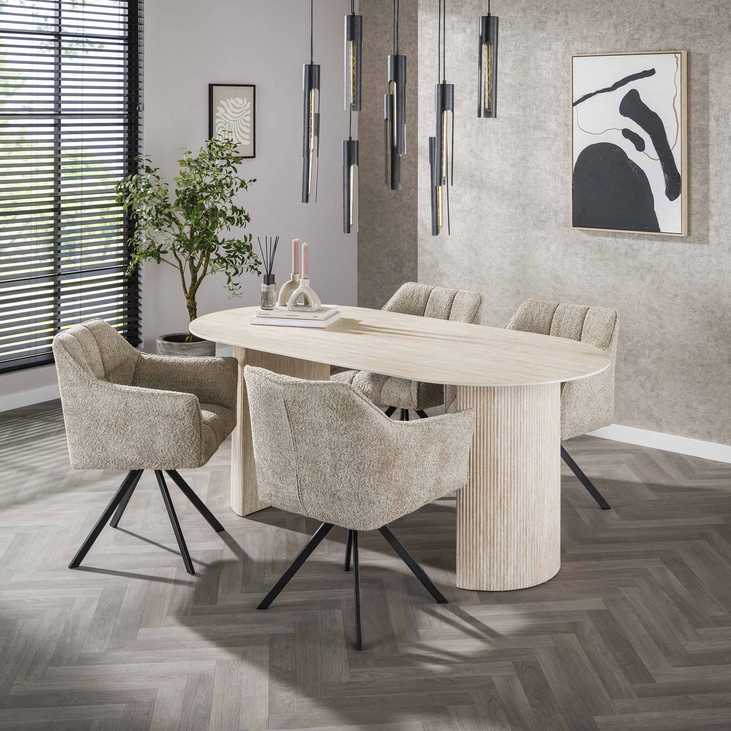 Pendelleuchte „Aveline“ – Mit 9 Leuchten in edlem, schwarzen Tube-Design