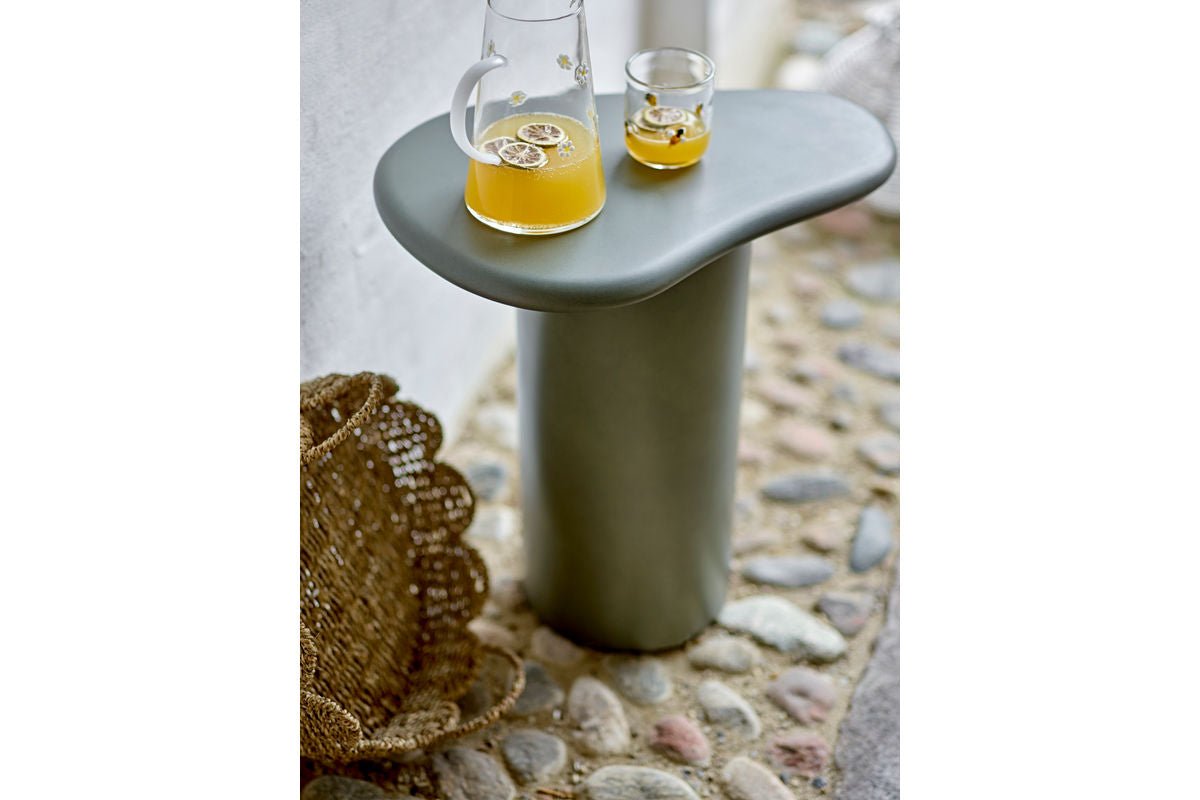 Trinkglas Mellia – Klarglas mit floralen Reliefdetails (2er-Set)