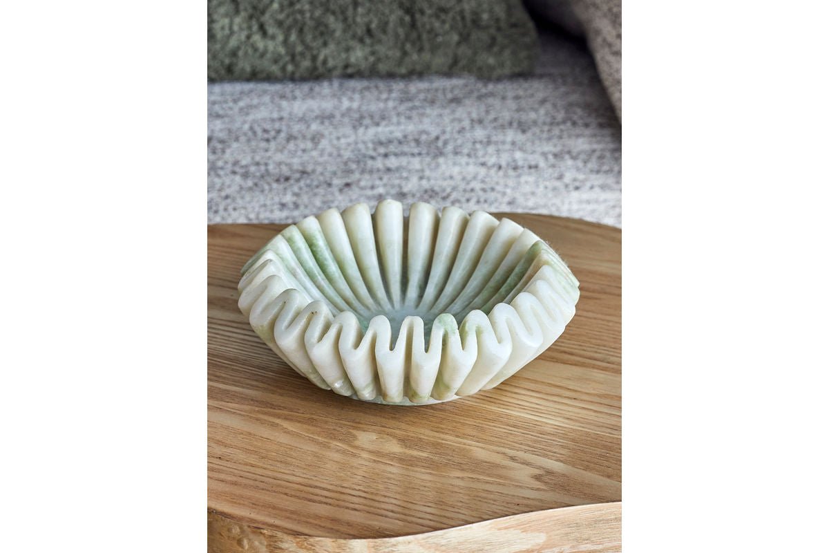 Schale Emil – Skulpturaler Marmor in Grün