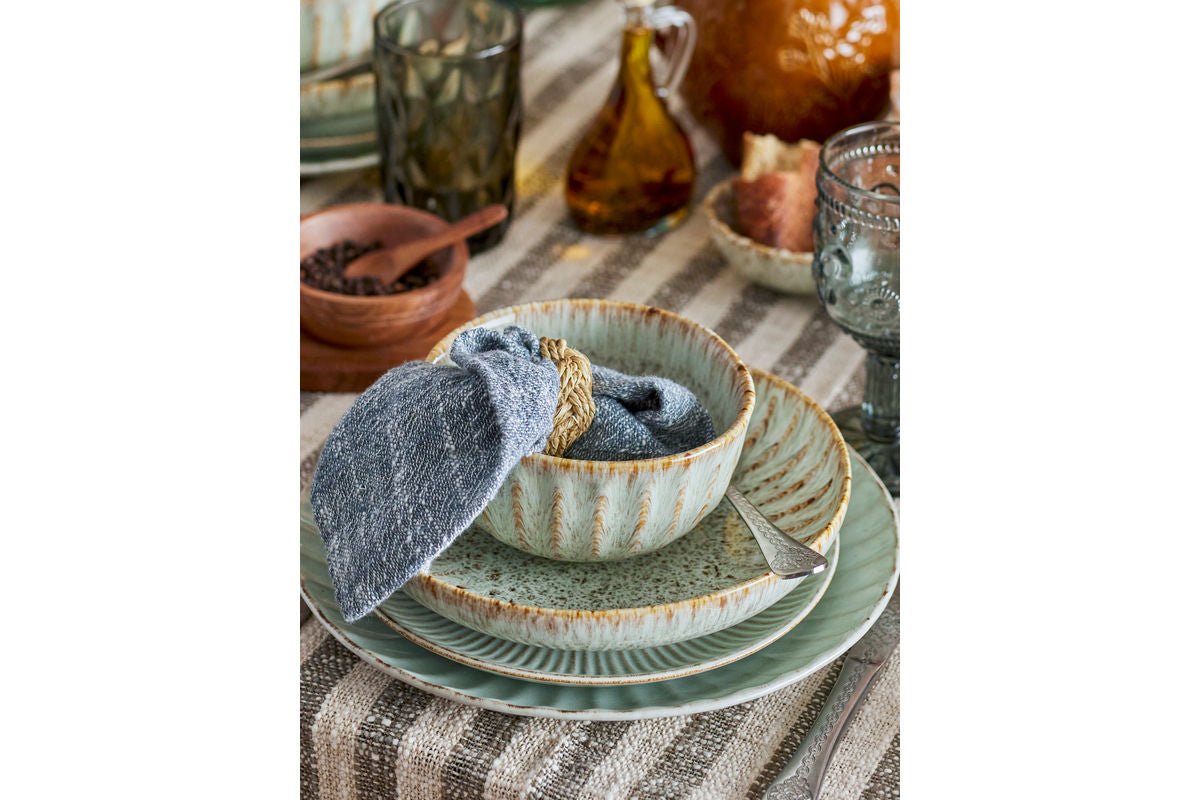 Teller Salia– aus Steingut gefertigt