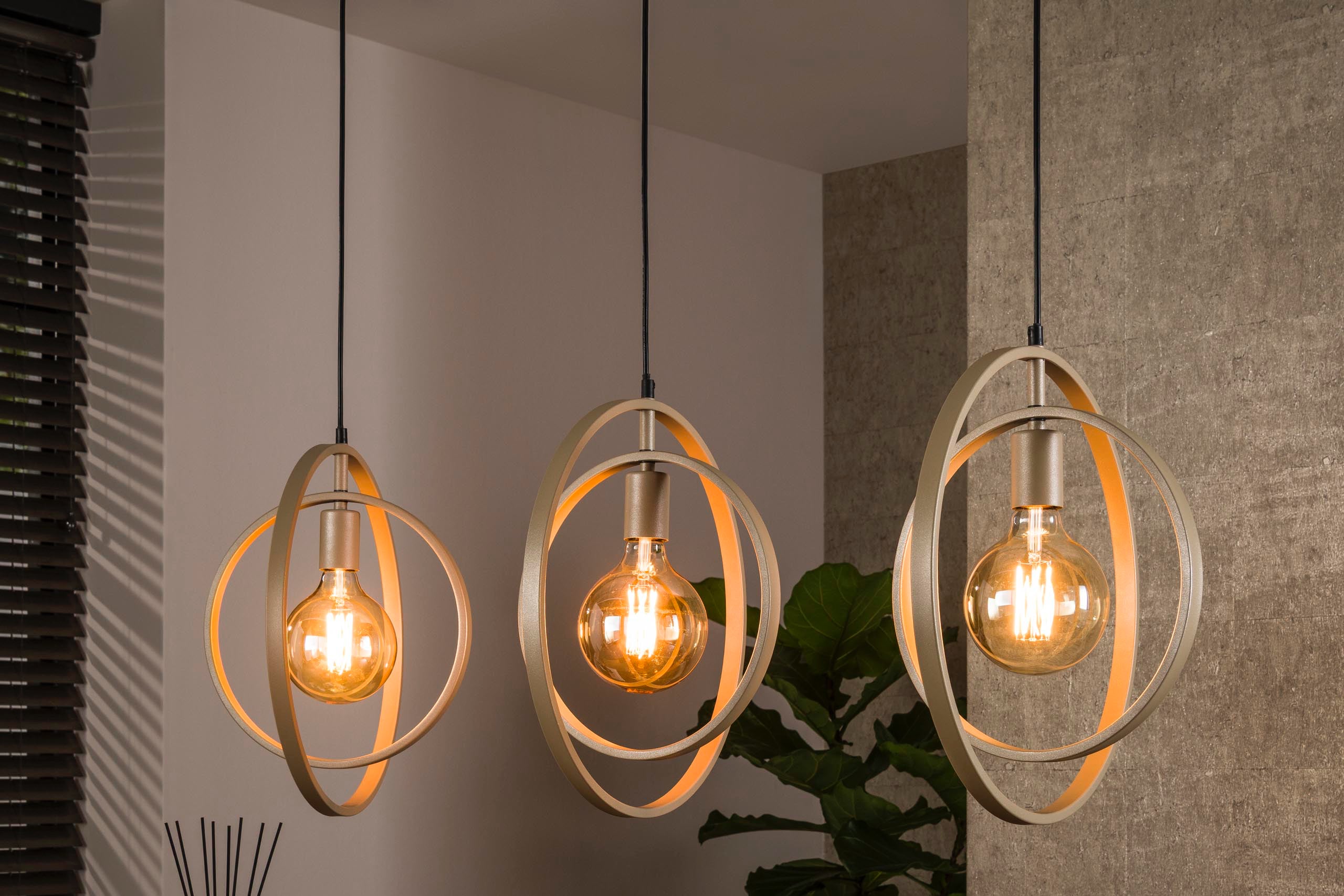 Pendelleuchte Rotaro Line – Lineares Ringdesign in Anthrazit oder Beige (3-flammig)