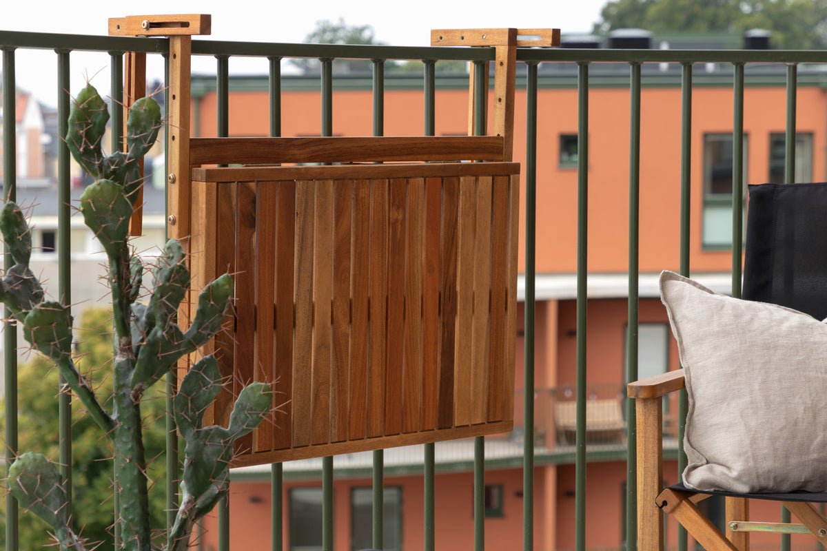 Gartentisch Seraya - mit praktischer Klappfunktion aus Akazienholz für Balkone