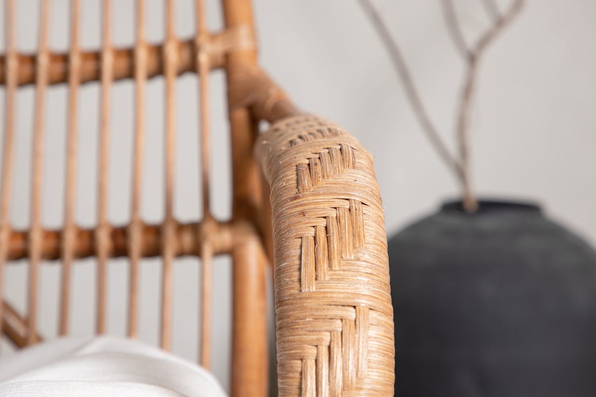 Loungesessel Sevilla – aus Rattan inklusive creme-weißem Kissen