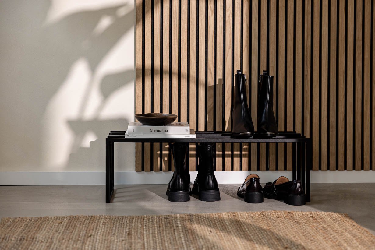 Schuhregal Bovi – Industrial Design in Schwarz, Cashew oder Weiß