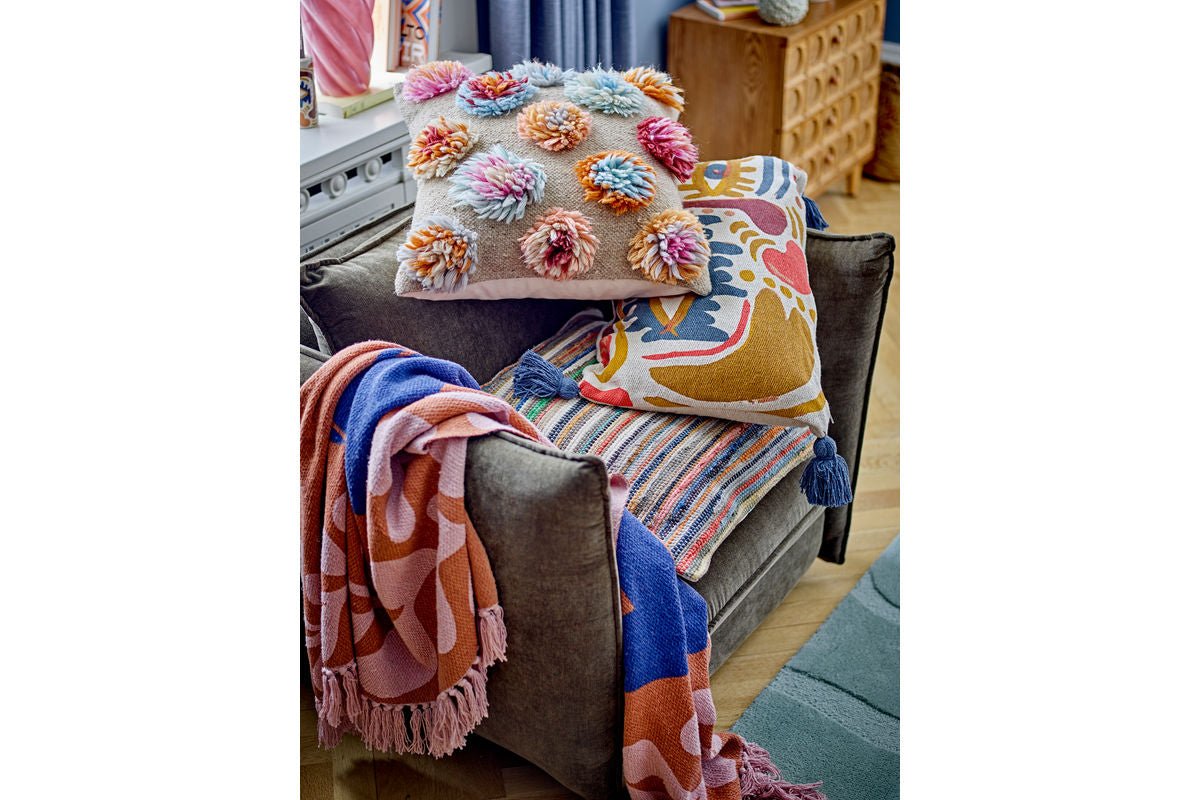 Zierkissen Florenz – Getuftete Wollblumen in natürlicher Farbwelt