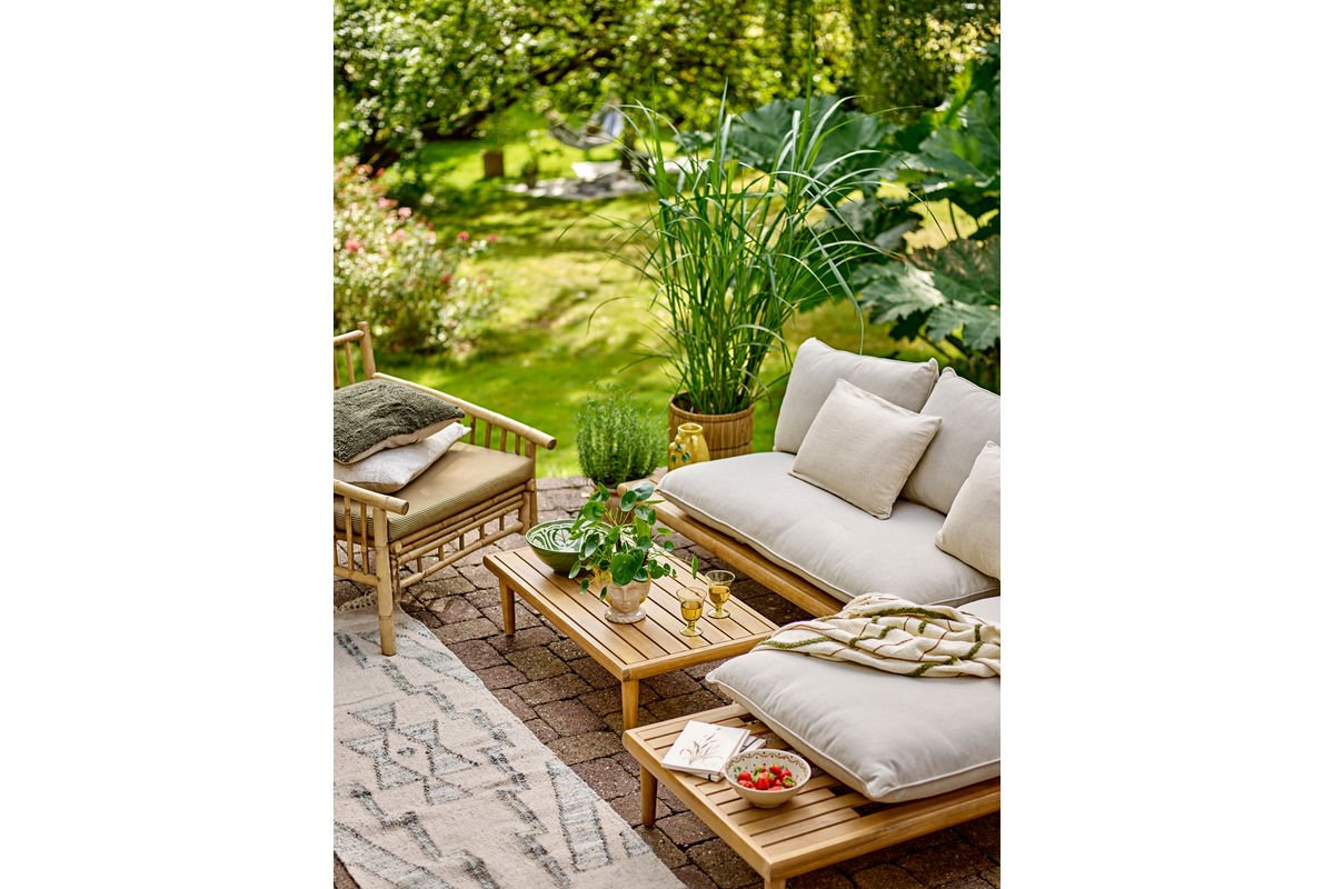 Tagesdecke Domi – Getuftetes und gesticktes Design in natürlichen Farben